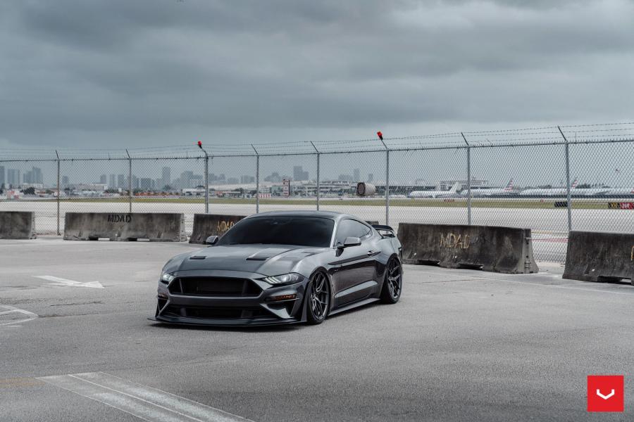 Ford Mustang GT on Vossen Whells (HF-5) 2020 года  (фото 1 из 15)